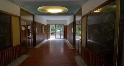 Studio Dino - Privates Studio-Apartment mit Loft-Schlafzimmer