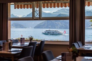 Desayuno continental diario (CHF 15 por persona)