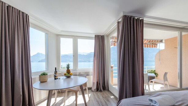 Deluxe tweepersoonskamer, balkon | Een bureau, geluiddichte muren, extra bedden (toeslag), gratis wifi