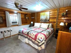 1 chambre, bureau, fer et planche à repasser, Wi-Fi