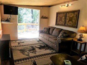 TV, fireplace, offices