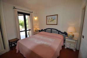 Villa, 6 Bedrooms | Individually decorated, individually furnished, free WiFi, bed sheets - Villa Lara 3 (Arzachena)
