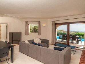 Living area - Villa Pevero Hills 3 (Arzachena)