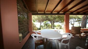 Villa, 3 Bedrooms | Terrace/patio