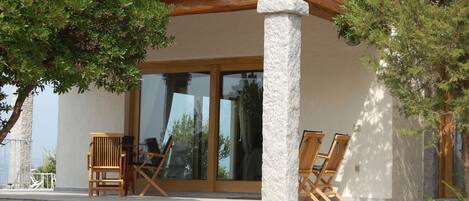 숙박 시설 입구