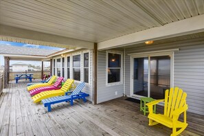 Terrace/patio - ENJOY THE GULF BREEZES and the outstanding beach view from the sundeck and spacious Florida room. (St. George Island)