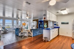 Interior - ENJOY THE GULF BREEZES and the outstanding beach view from the sundeck and spacious Florida room. (St. George Island)