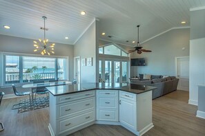 Interior - Let your dreams come true in Once Upon A Tide! (Eastpoint)