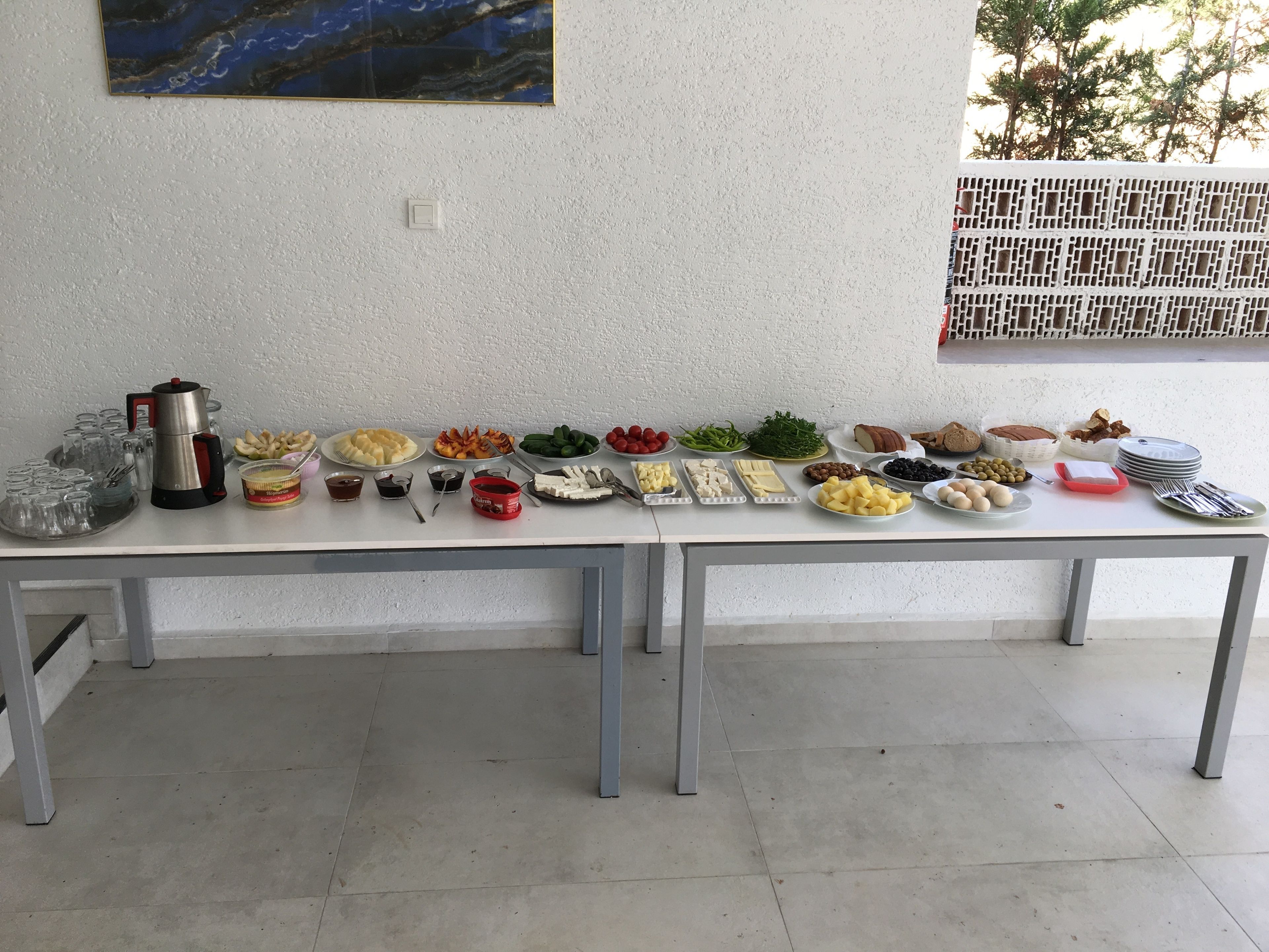 daily local cuisine breakfast (usd 12 per person)