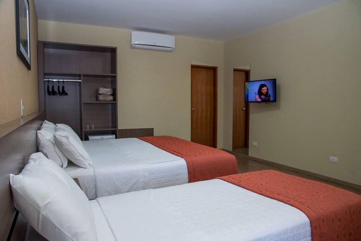 standard triple room | minibar, desk, free wifi, bed sheets