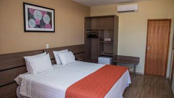 Superior Double Room | Minibar, desk, free WiFi, bed sheets