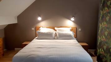 Chambres insonorisées, Wi-Fi gratuit, draps fournis