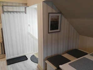 Apartment | 2 Schlafzimmer, Schreibtisch, kostenloses WLAN, Bettwäsche