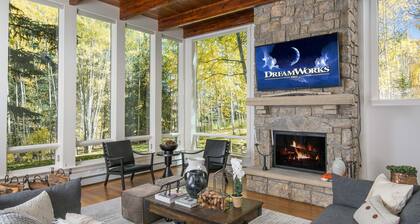 Äskettäin uusittu / remontoitu 5 BR / 5 BA Snowmass Village -sydän - Helppo hiihto