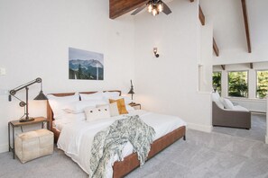 5 bedrooms, in-room safe, desk, free WiFi - Newly Renovated/Redecorated 5 BR/5 BA Heart of Snowmass Village -Easy Ski Access (Snowmass Village)