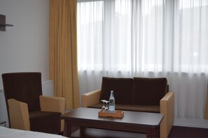 Deluxe-Doppelzimmer | Wohnbereich