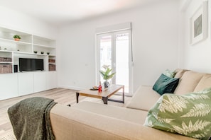 Apartment, 1 Bedroom | Living area