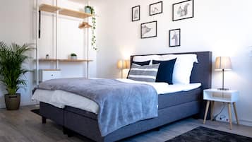 Business Studio (inklusive Endreinigungsgebühr von 25,00 EUR) | Schreibtisch, laptopgeeigneter Arbeitsplatz, schallisolierte Zimmer