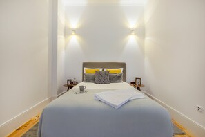 Apartment, 1 Bedroom | 1 bedroom, iron/ironing board, cribs/infant beds, free WiFi - Santa Catarina Experience in Porto Apartment (Porto)
