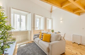 Leilighet, 1 soverom | Oppholdsrom | Flatskjerm-TV