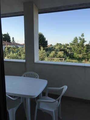 Triple Room (D'Annunzio) | Balcony - B&B Tra Gli Ulivi (Rocca San Giovanni)