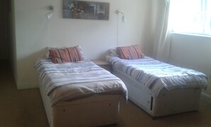 熨斗/熨衫板、床單