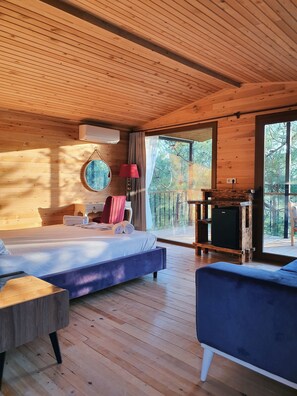 Ropa de cama hipoalergénica, minibar, wifi gratis y ropa de cama