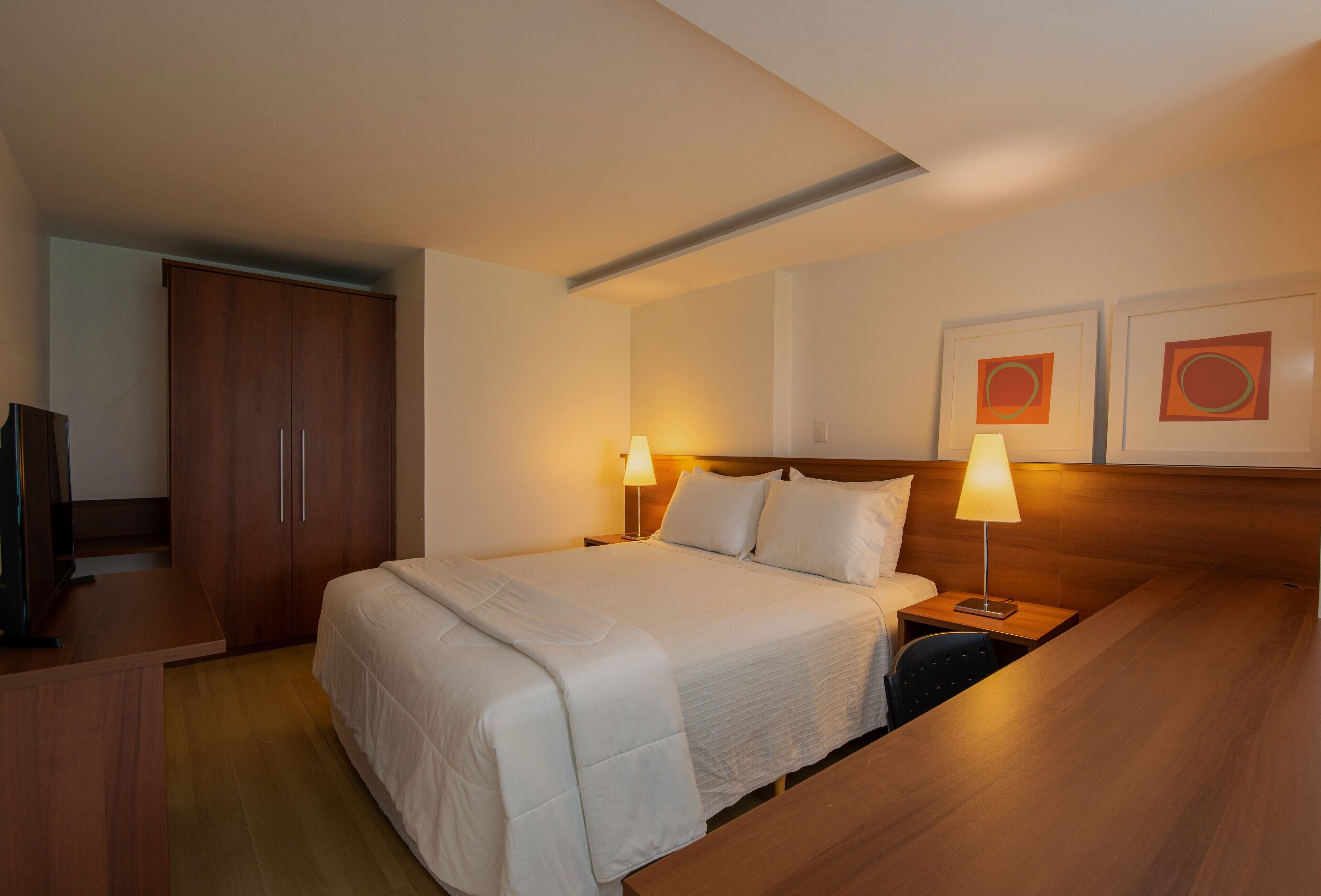 executive duplex (com escadas) | egyptian cotton sheets, premium bedding, pillow-top beds, minibar