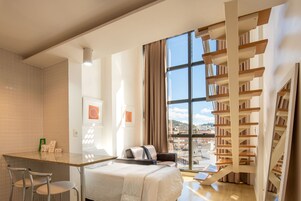 เอ็กเซกคิวทีฟดูเพล็กซ์ (com escadas) | 1 ห้องนอน, ผ้าปูที่นอนฝ้ายอียิปต์, เครื่องนอนระดับพรีเมียม