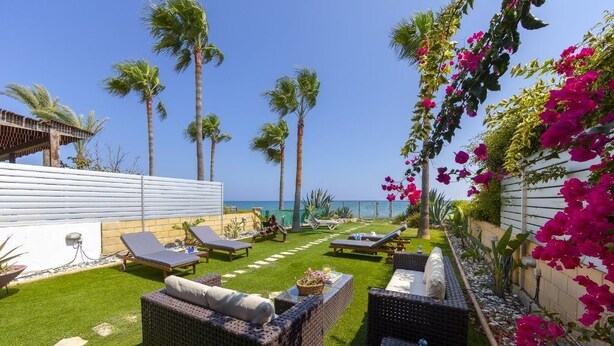 Exterior - Meneou Beachfront Villa 3 (Meneou)