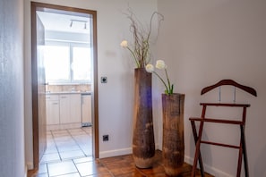 Living area - Helles Apartment mit eigenem Stellplatz (Muelheim an der Ruhr)