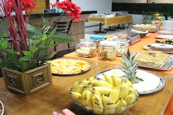 Petit déjeuner buffet compris tous les jours