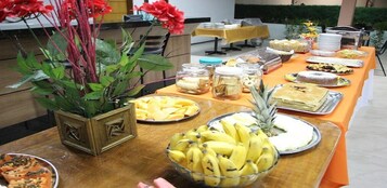 Desayuno buffet incluido todos los días