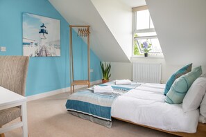 Apartment, 2 Bedrooms | 2 bedrooms, iron/ironing board, free WiFi, bed sheets - LUXURIOUS penthouse HEART of Cambridge (Cambridge)