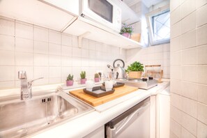 Studio | Eigene Kochnische