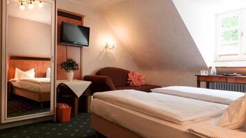 Habitación doble (Type 3) | Caja de seguridad en la habitación, escritorio y insonorización