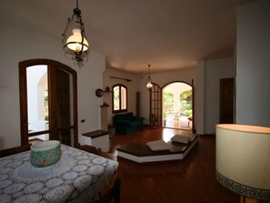 Villa, 5 camere da letto | Pasti in camera