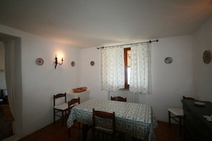 Vila, 3 quartos | Opções para refeição no quarto