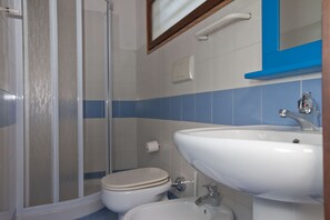 Villa, 4 Schlafzimmer | Badezimmer
