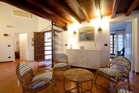Villa, 4 Bedrooms | Living area | Flat-screen TV