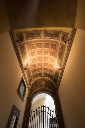Interior - Piazza Signoria Suite (Florence)