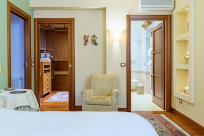 2 habitaciones, tabla de planchar con plancha y wifi gratis