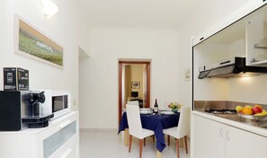 公寓, 3 間臥室 | 私人廚房 | 雪櫃、微波爐、爐具、咖啡機/沖茶器