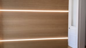 Appartement, 1 slaapkamer | 1 slaapkamer, verduisterende gordijnen, een strijkplank/strijkijzer