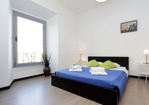 Appartamento, 3 camere da letto | 3 camere, ferro/asse da stiro, Wi-Fi gratuito, lenzuola