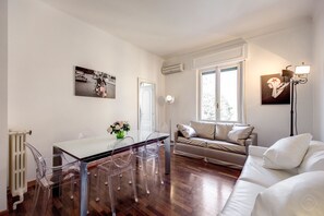 Televisión de pantalla plana