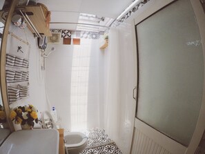 Combined shower/bathtub, jetted bath, bidet