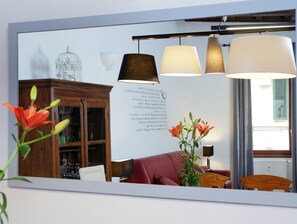 Interior detail - La maison du cardinal Apartment (Rome)