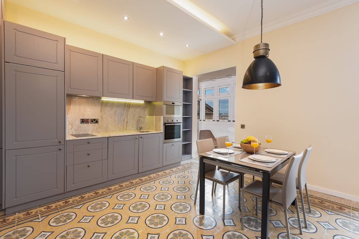 Deluxe Apartment, 1 Bedroom, Partial Sea View (Ruby) | Private kitchen | Full-sized fridge, microwave, oven, stovetop