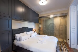 Deluxe Apartment, 1 Bedroom, Partial Sea View (Olive)